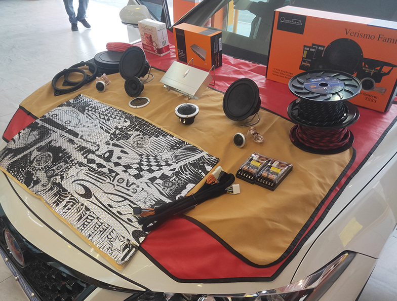 丰田亚洲龙改装歌剧世家音...丰田亚洲龙改装歌剧世家音...