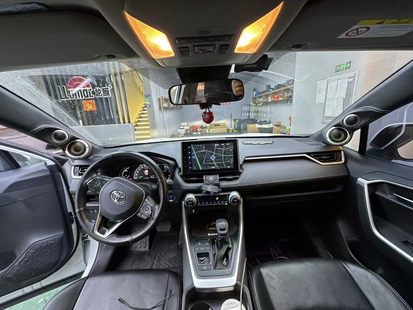 丰田荣放音响升级，驾驶乐...