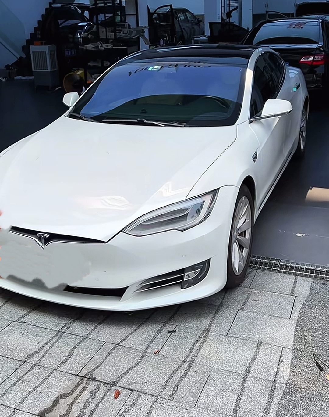 特斯拉model S音响...