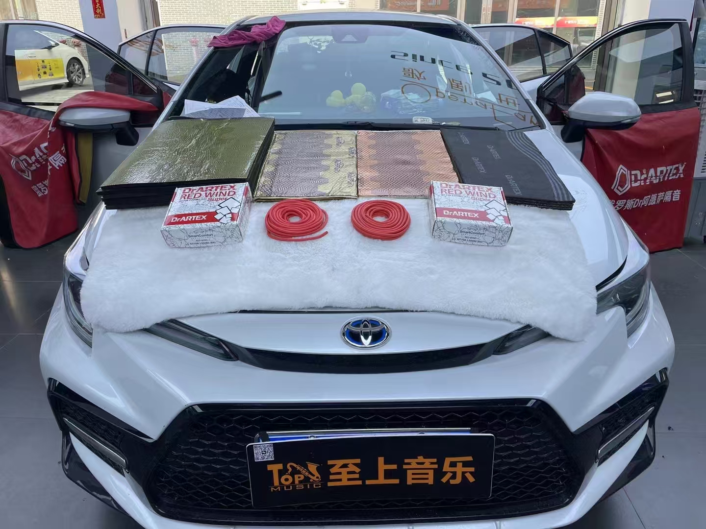 丰田雷凌隔音升级，驾车乘...