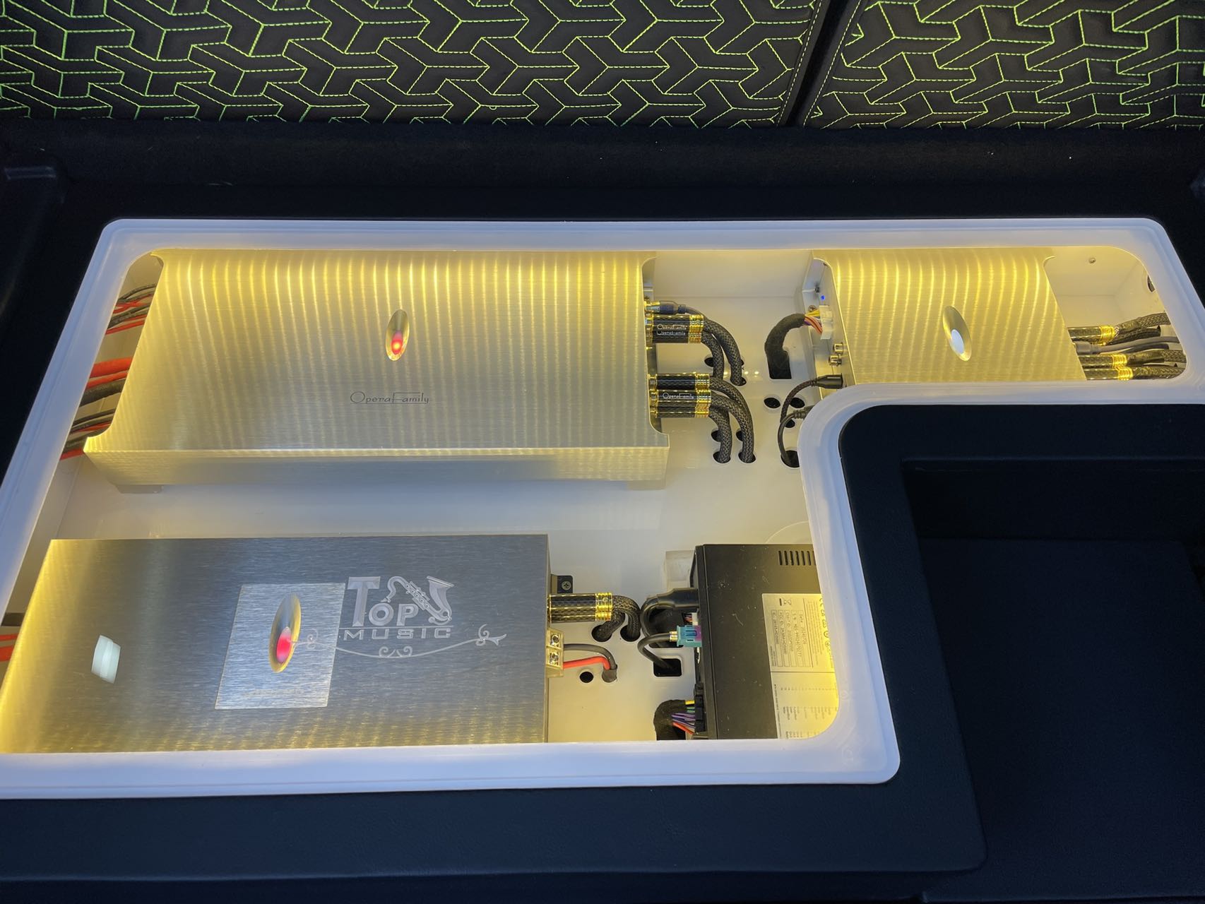 1736135297906589.jpg ix10+歌剧世家VA68+A11.jpg