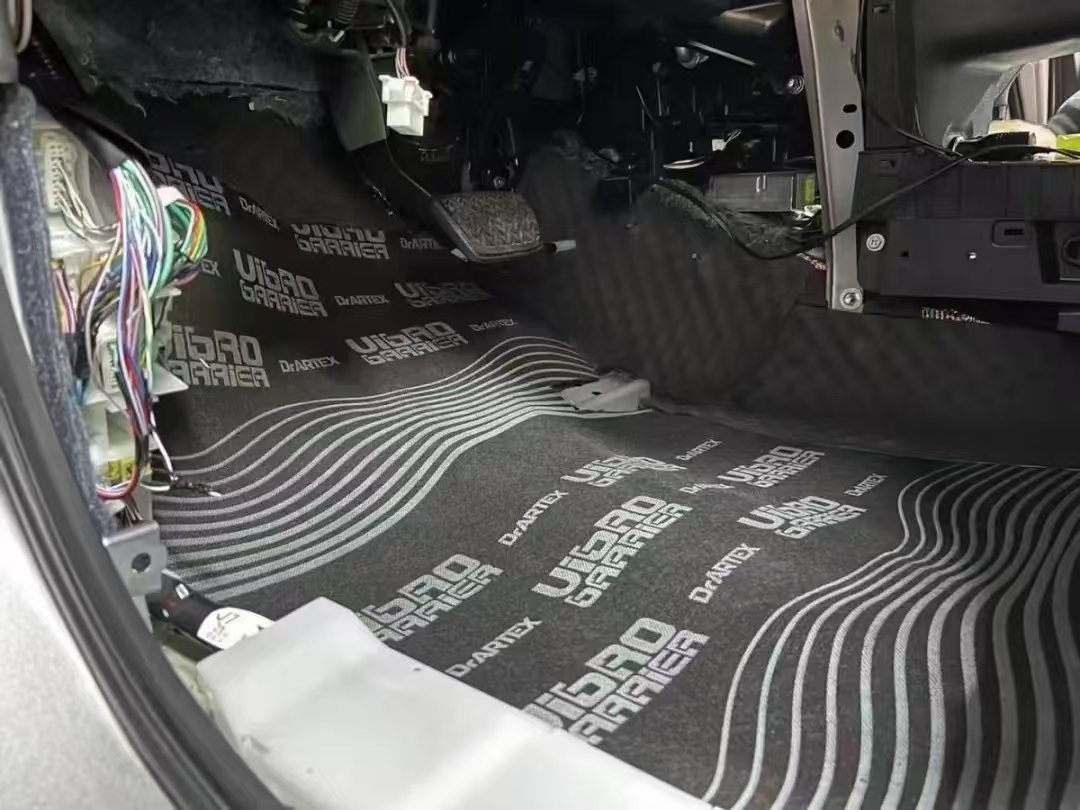 1736823858785761.jpg 前脚踏位:VBB07隔音棉.jpg