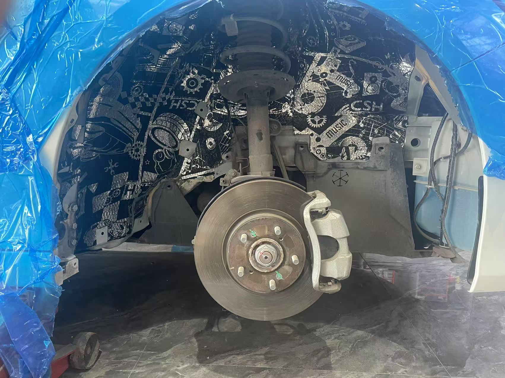 1739159396770323.jpg 外轮毂 俄罗斯CSH银卫盾减振板.jpg