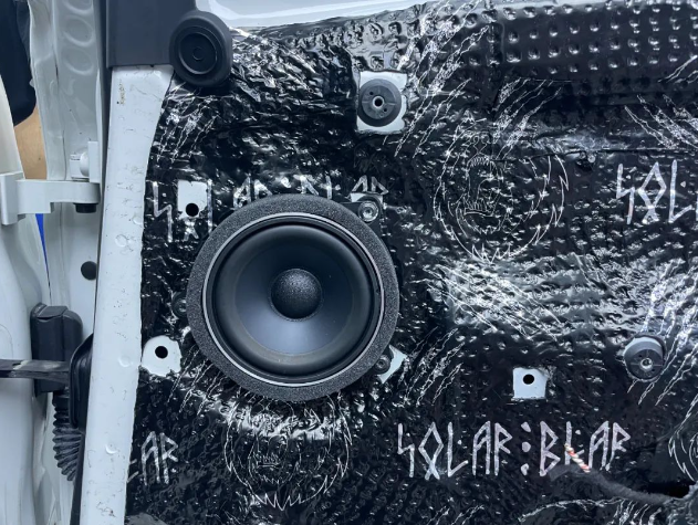 前声场：迈博特宝马专用三分频喇叭 (2).png