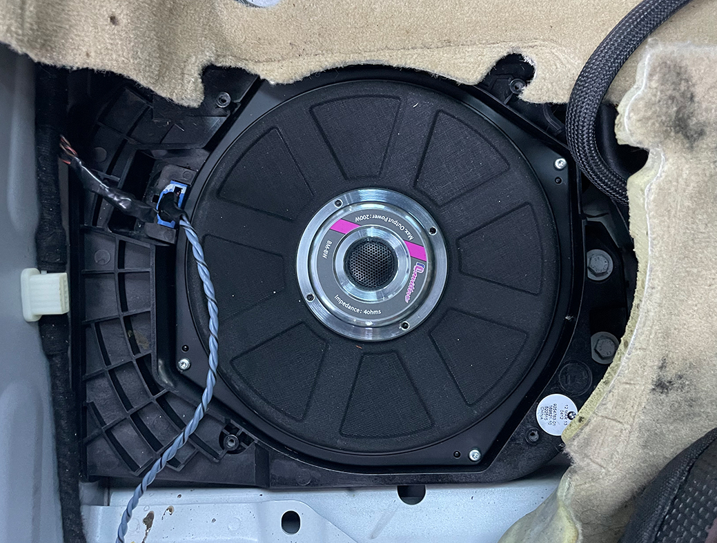 前声场：迈博特宝马专用三分频喇叭 (3).jpg