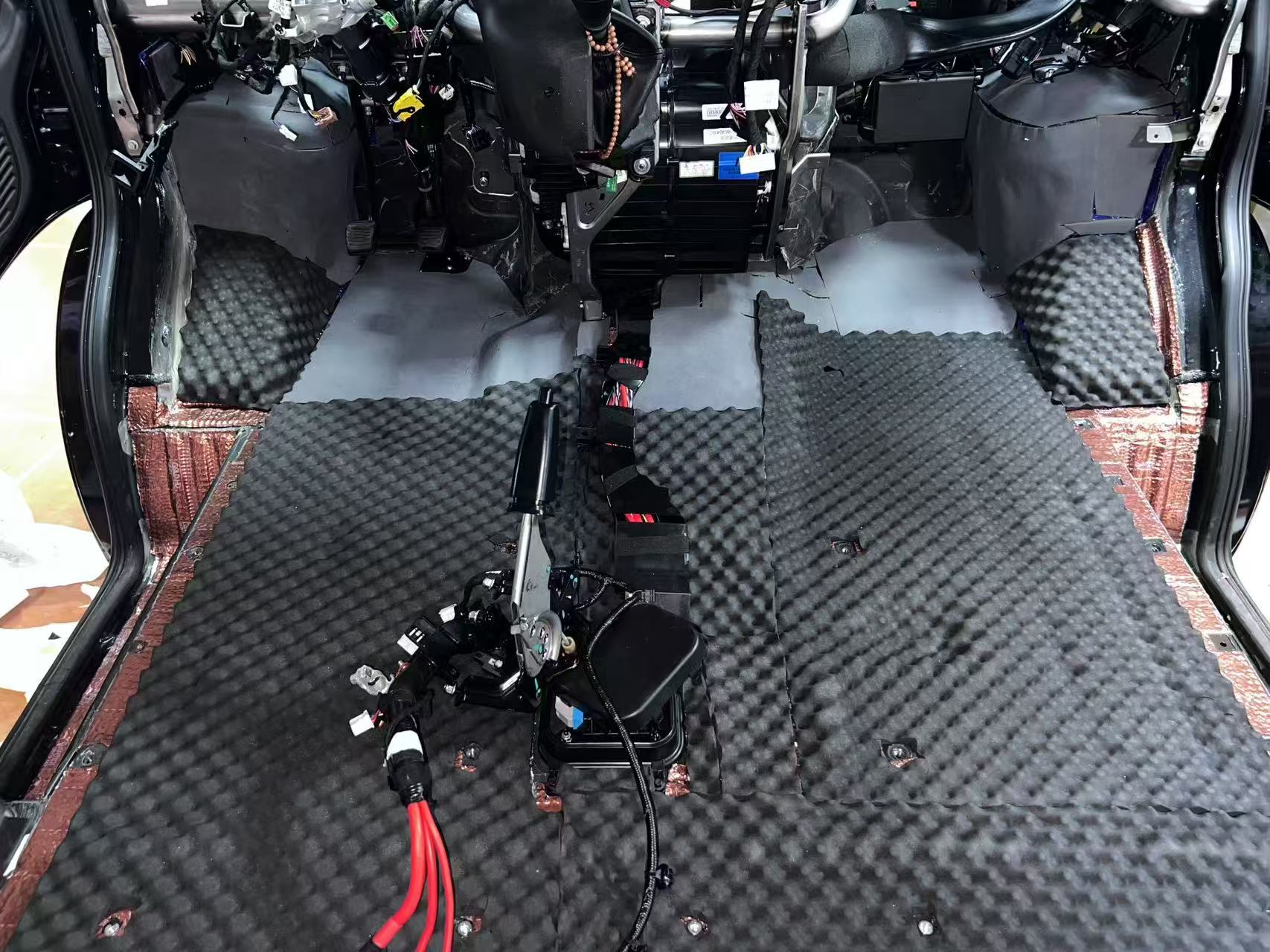 1742263829138888.jpg 底盘:俄罗斯阿德萨金甲减振板+俄罗斯阿德萨原生橡棉吸音棉.jpg