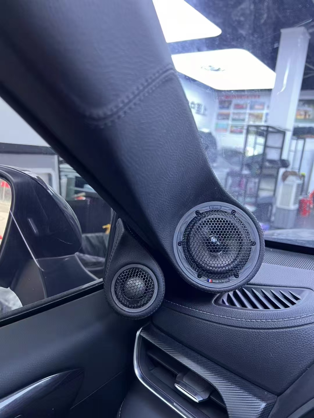 前  声  场：法国BLAM三分频喇叭.jpg