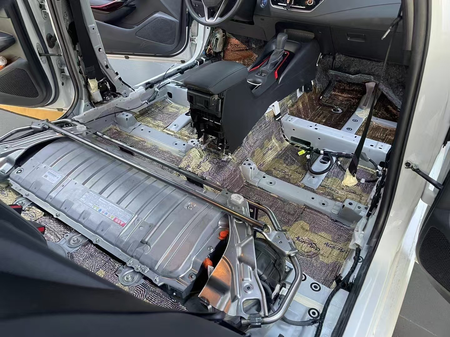 底盘 鱼雷减振板.jpg